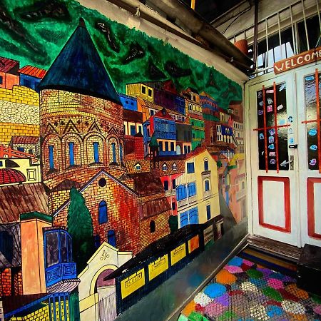 Traveler Hostel Tbilisi Buitenkant foto